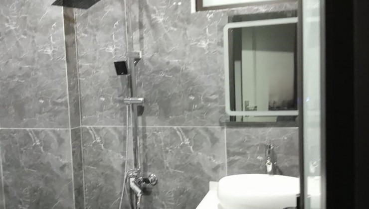 Cho thuê nhà trong ngõ hoàng mai, 45m - 5tầng - 3 ngủ, ở gia đình - Giá 13 triệu